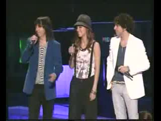 16 10 2008 › 30 seconds to mars at mtv los premios | guadalajara, mexico